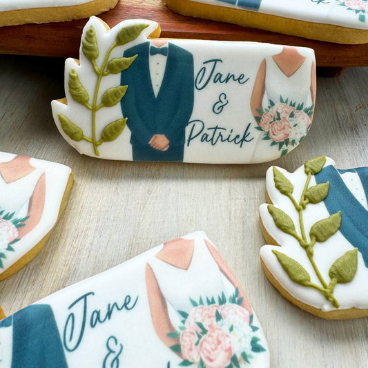Wedding favors / Personalised Bride and Groom Custom Cookies #13