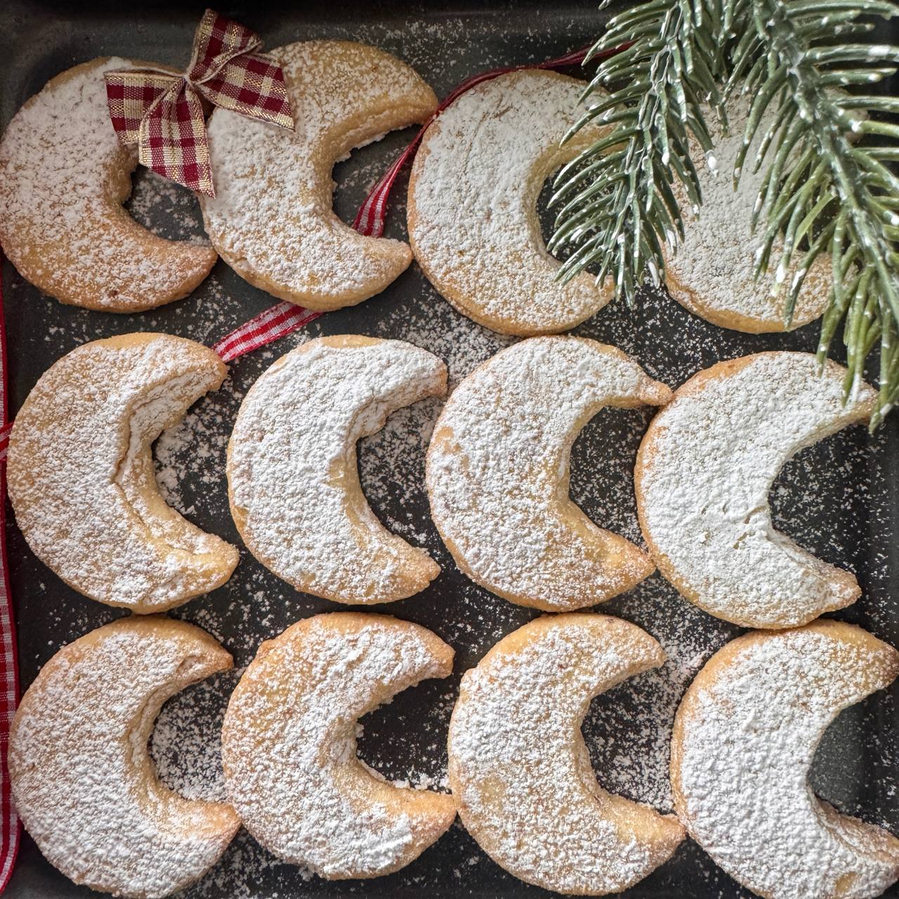 Moon Almond Crescents (1 dozen)